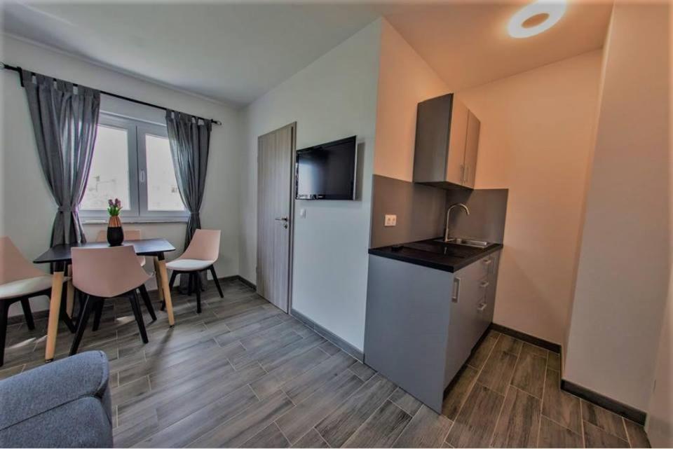 Apartments Mojeljeto 法扎纳 外观 照片